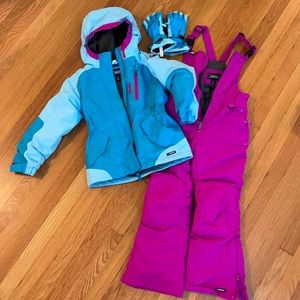 Girls snow suit jacket, overall snow pants, gloves
